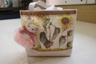 キラ・サークル【お花でトートバッグをデコパージュ＆モフモフくまちゃんストラップ】